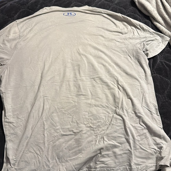Under Armour, gray American flag T-shirt size XXL - Picture 4 of 4